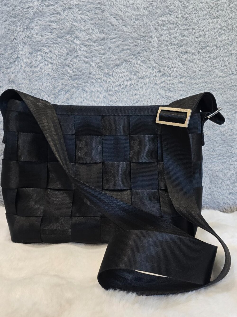 RARE! Harveys USA MADE Seatbelt Bag Black Medium Messenger Crossbody Never Used